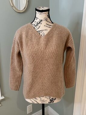 Garnet Hill 100% Cashmere Beige Sweater | Size S | Like New